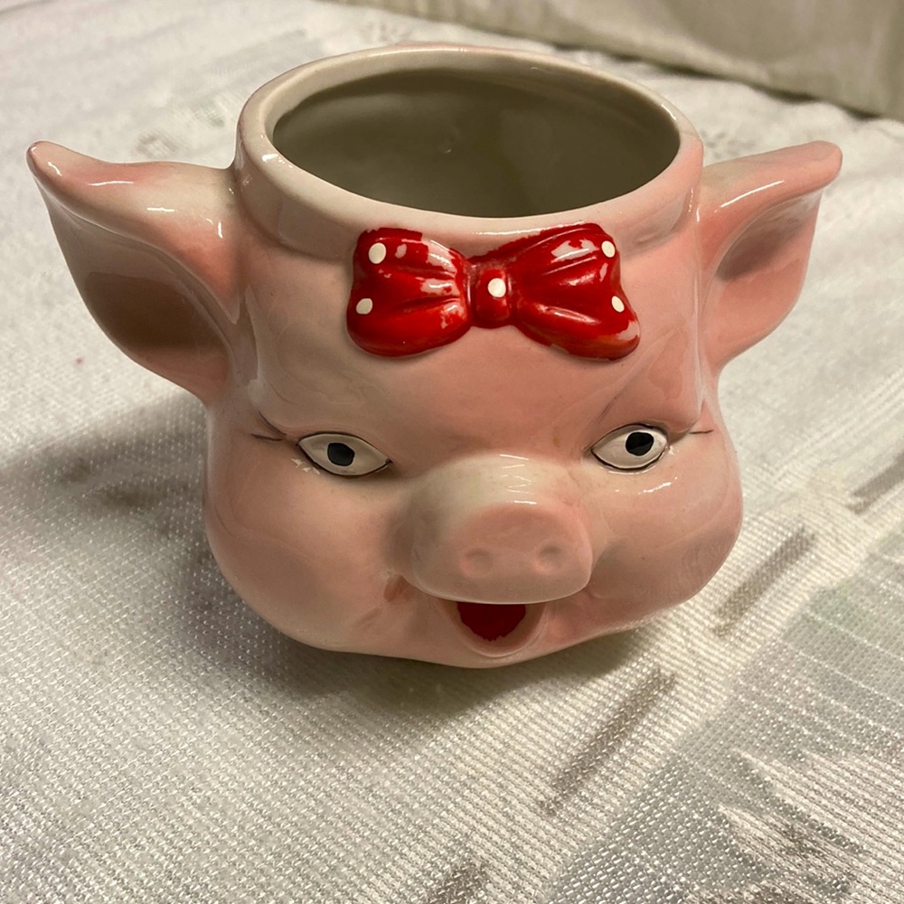Vintage Pink Pig With Red & White Polka Dot Bow Coffee/Tea Cup Mug 3 1/2” Tall